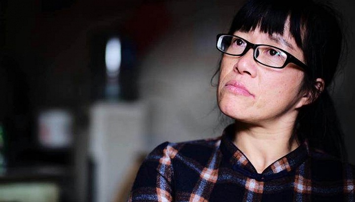 余秀华:诗歌呈现我,也隐匿我 | 一诗一会