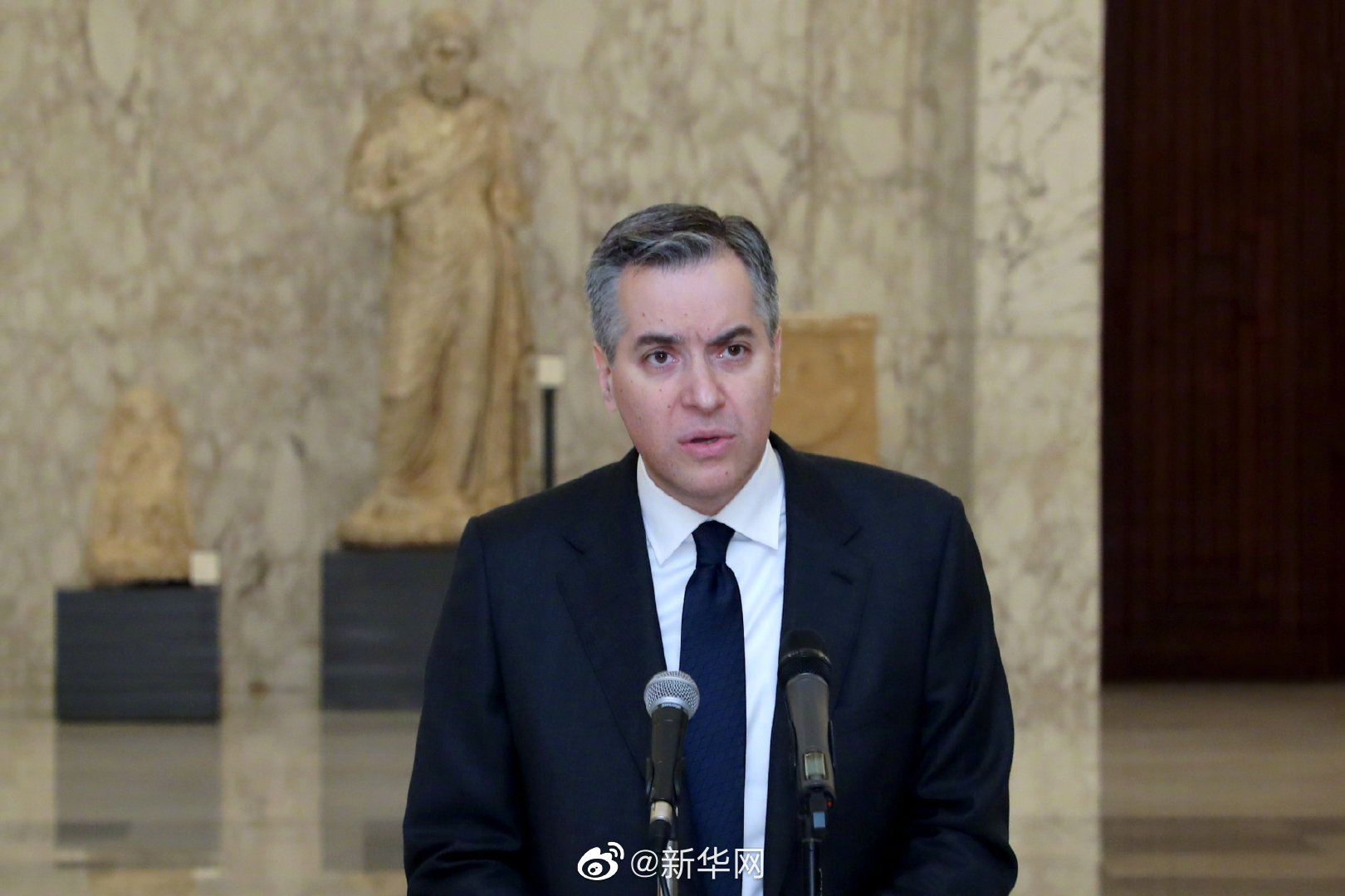 黎巴嫩候任总理穆斯塔法·阿迪卜微博@新华网 图