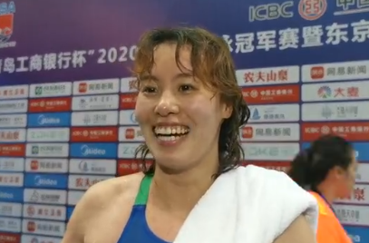 傅园慧预赛成绩第一，但因体能竞赛成绩不佳无缘女子100米仰泳决赛。视频截图