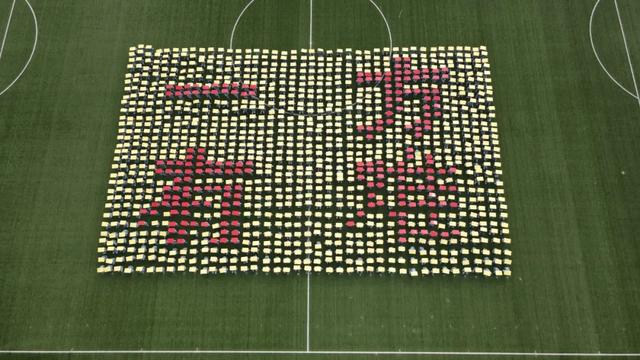 武汉高校的这场方阵表演太燃了