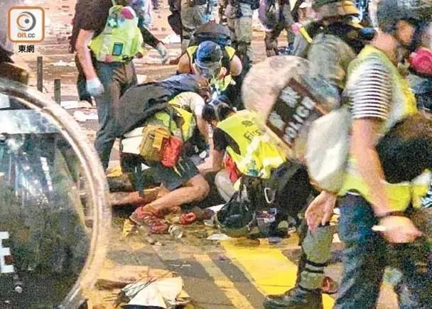  内地青年遭暴徒袭击现场 图源：香港《东网》