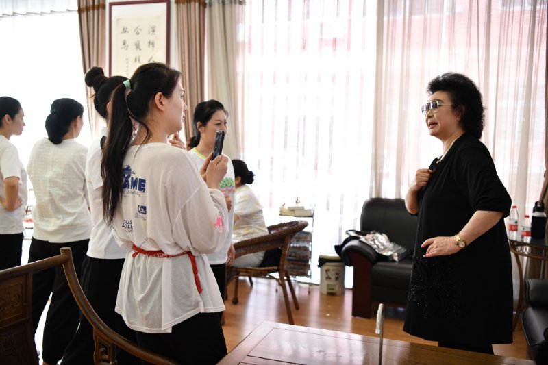 多位京剧名家助力京剧奇袭白虎团希望这部高难度戏代代传承