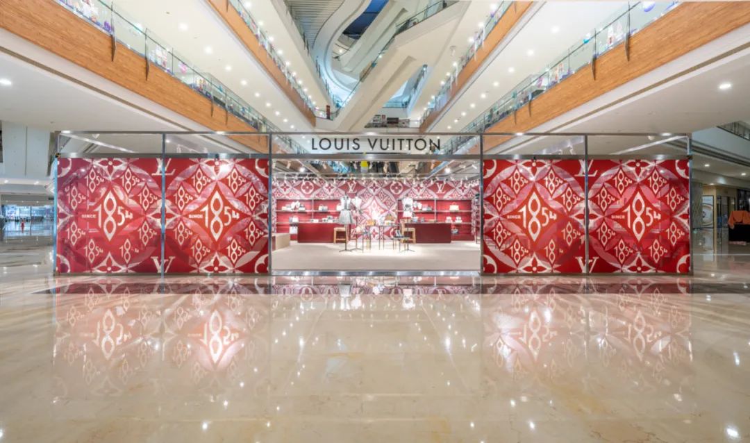 广西首家louisvuitton快闪店登陆南宁万象城坐标:l1层中庭dl101店铺
