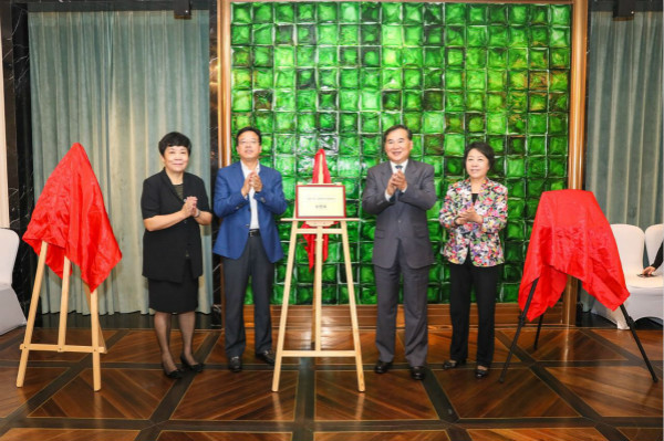 图说:上海国际金融中心建设与法治保障国际研讨会今在沪举行。主办方供图(下同)