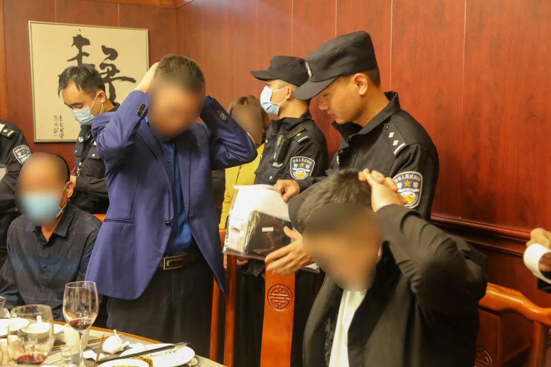 防城港"狂风十四号"行动收网,抓获45名a级"老总"!