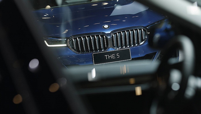 华晨宝马营销高级副总裁 新5系增配科技功能夯实领先地位 Ix3满足主流人群电动车需求 手机新浪网