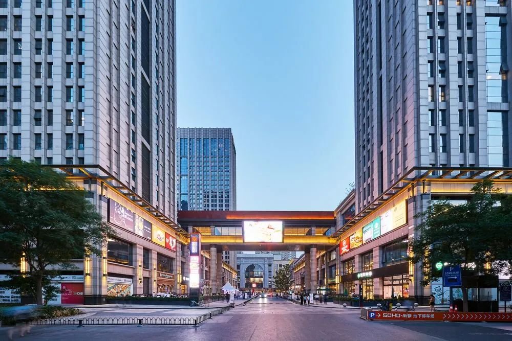 投资80亿!又一大型城市综合体入驻三叉街板块,开启城市发展新篇章!|南安|中骏|城市综合体_新浪新闻