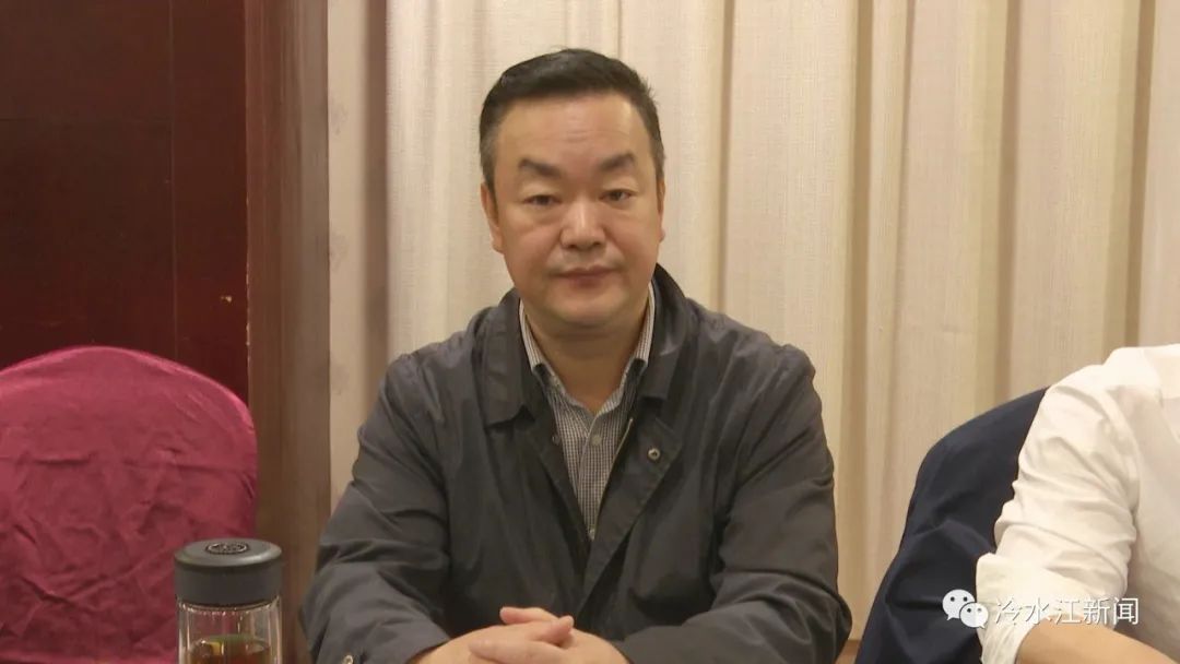 聚焦丨携手海内外,共创高质量发展!冷水江市侨界中秋茶话会举行