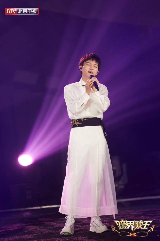 周深惊喜帮唱解读"金庸"文化精神|跨界歌王|金庸|周深_新浪新闻