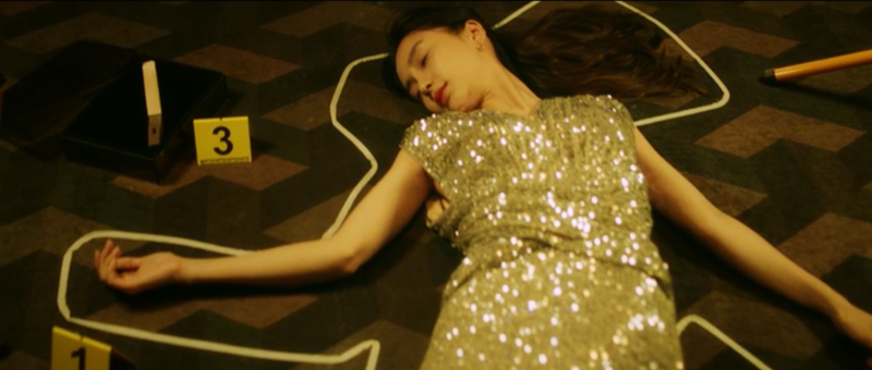 一个美丽女人神秘死亡,引出《摩天大楼》里的秘密与罪恶__财经头条