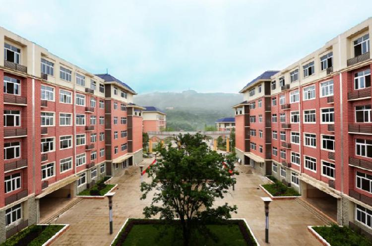 关注产教融合下的重庆高职城六重庆青年职业技术学院立德树人育英才产