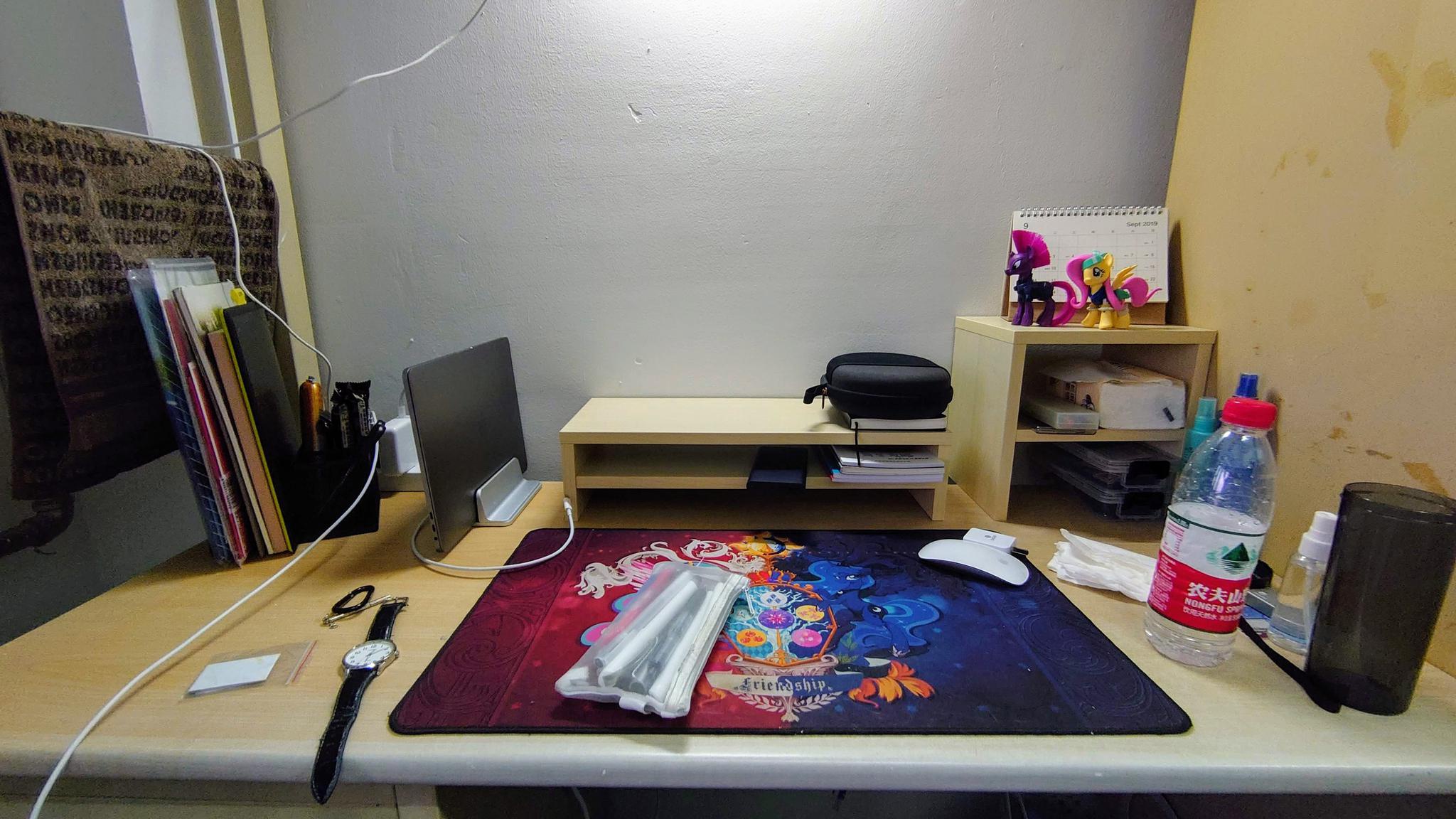 无限桌面|布置出一张宿舍书桌需要多少钱?改造时长 365 天的艰辛历程