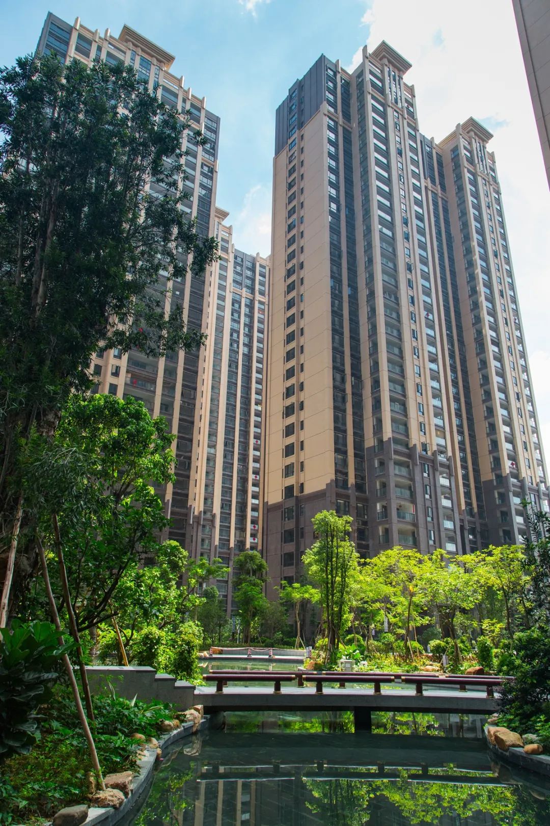 翔栩地产重磅双节福利敬献普宁!