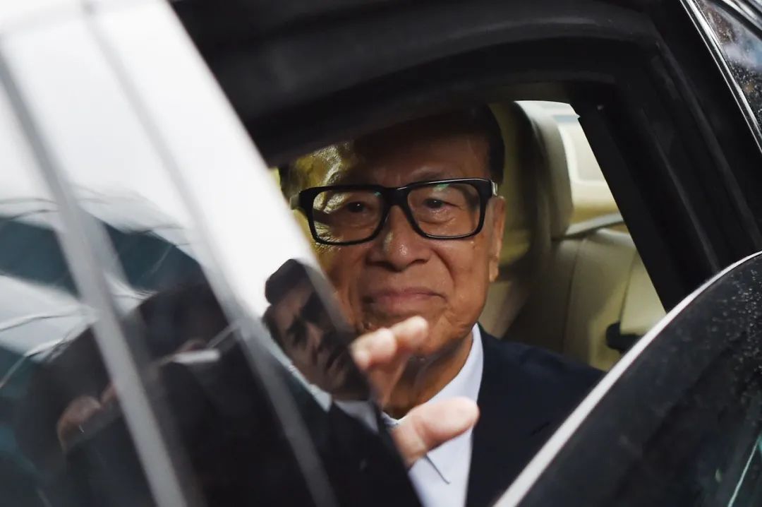 从850万美元到110亿美元!这是"超人"李嘉诚最成功的一笔投资