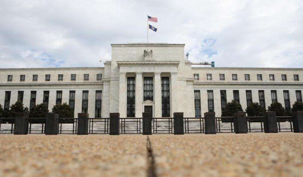 美联储“褐皮书”显示疫情对经济负面影响持续发酵