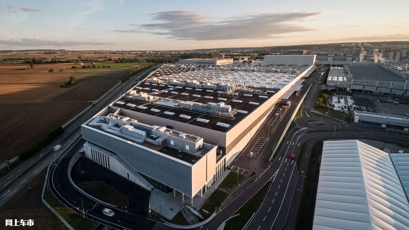 奔驰全新s级开启投产!年底开卖,与迈巴赫s级,奔驰eqs共线生产