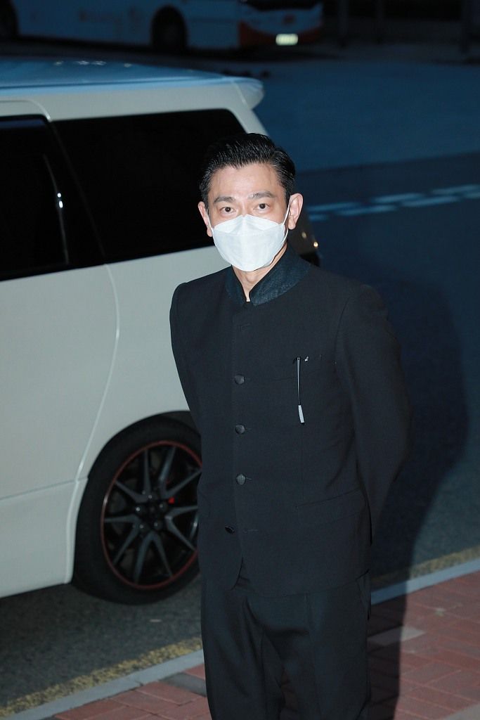 陈木胜追思会举行成龙杜琪峰刘德华古天乐等到场送别