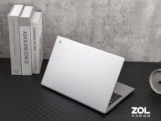 轻薄有度!酷比魔方i7book高清图赏