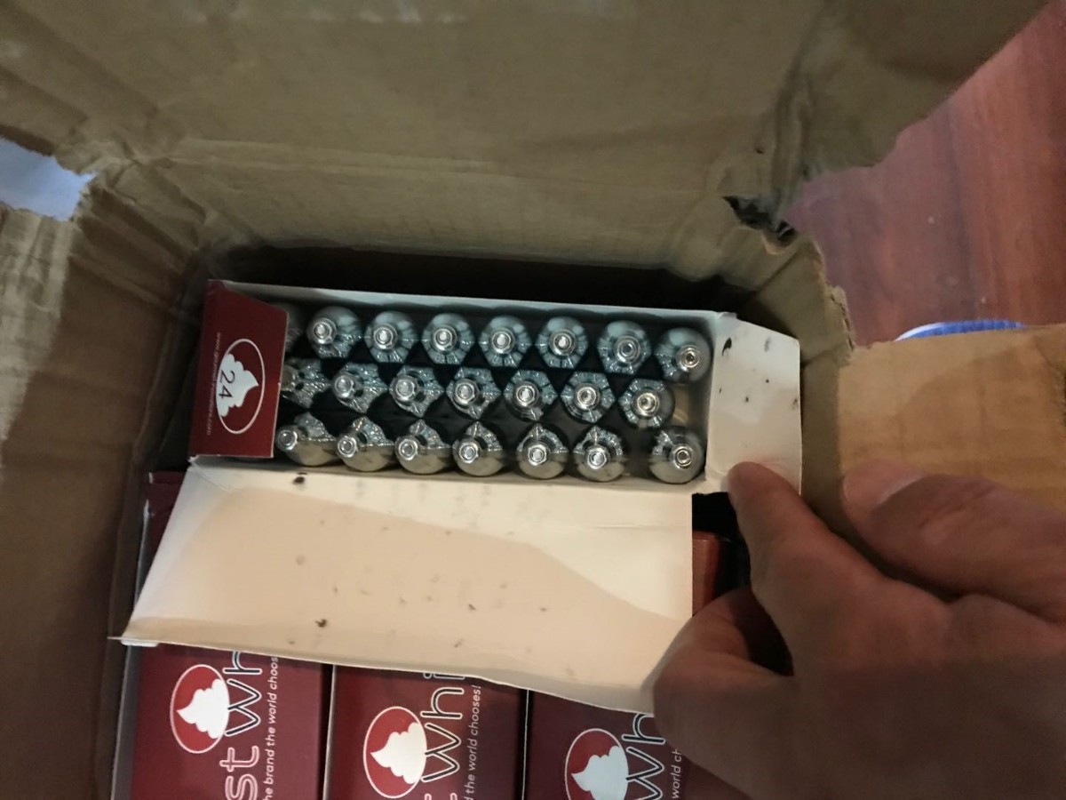 笑气"的滥用最先出现在国外聚会上,近年来蔓延至国内的酒吧等娱乐场所