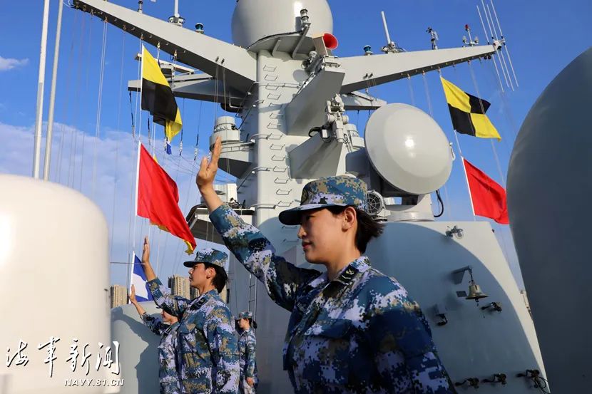 贵阳舰启程奔赴亚丁湾索马里护航