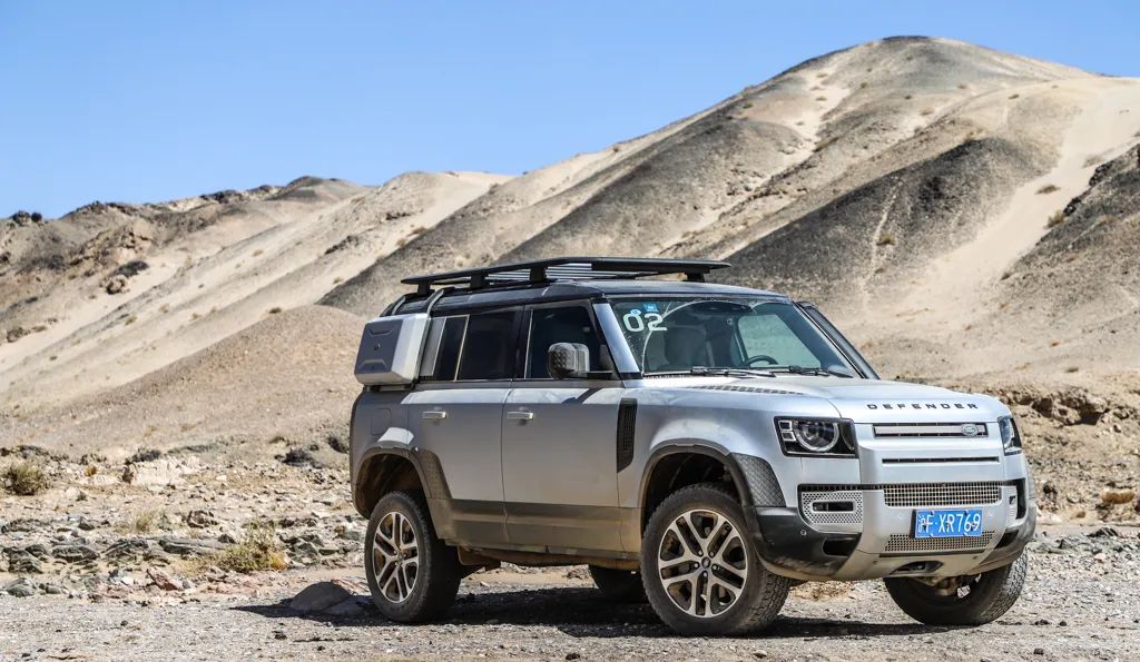 30t空气悬架5米车长这车越起野来不输奔驰g