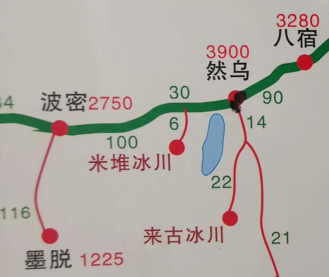 西藏自驾游在然乌湖附近的来古冰川填海造路