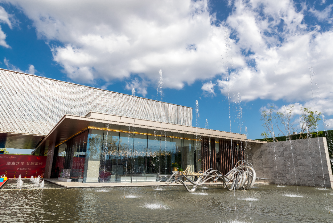 华侨城·天鹅堡丨内环新机遇,精品住区花般盛放