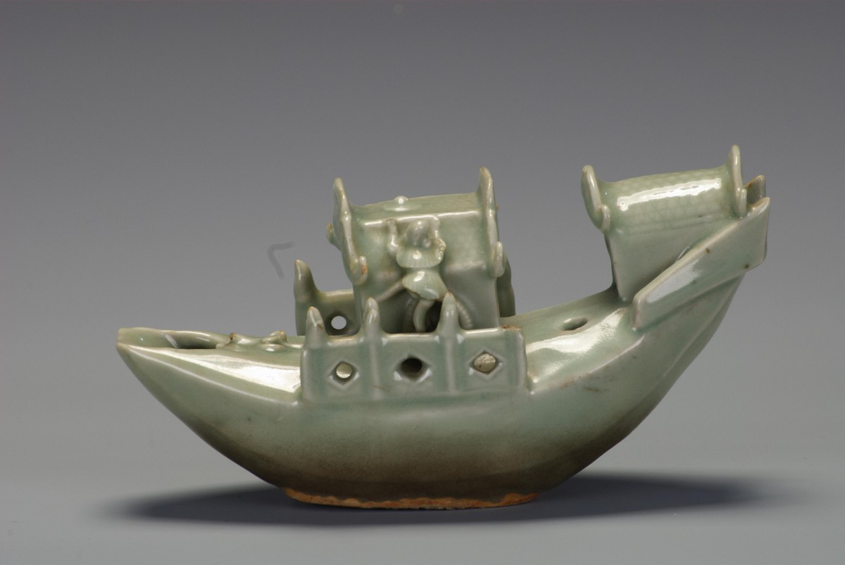 听文物讲故事|农家女采药挖出"镇馆之宝":南宋龙泉窑船形砚滴