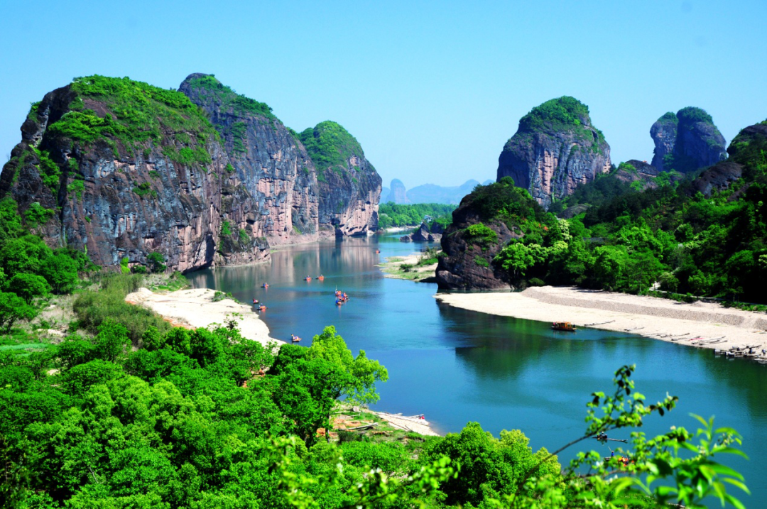 这里有份邀请函"拍了拍"你,邀你一起翻开江西这本书,云游赣鄱山水间!