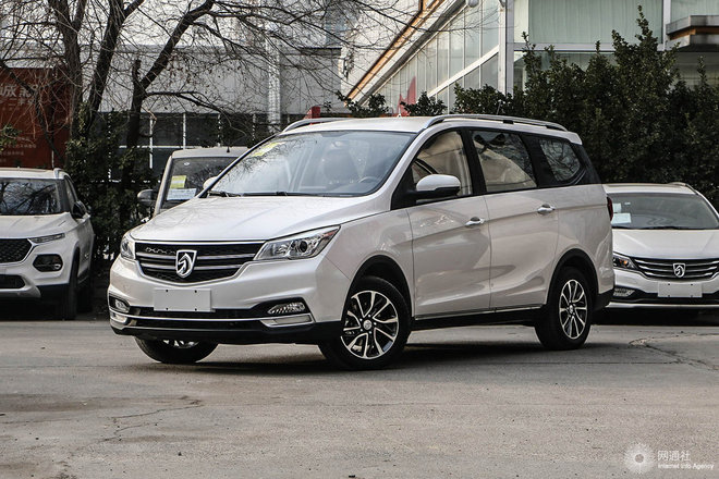 新款宝骏730正式上市 售价7.38万元起/配置升级