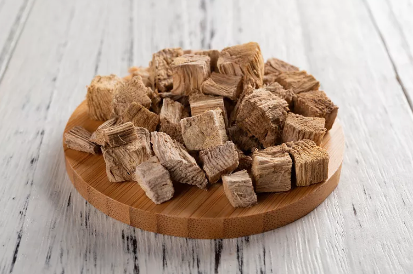 葛根味甘,辛,性凉.归脾,胃经.