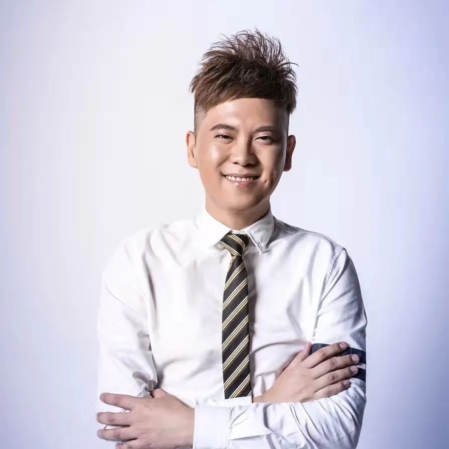 嘉伟:《中山美食游》主持人.