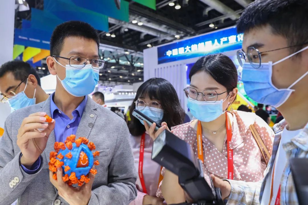 外媒：中国新冠疫苗成服贸会“会宠”