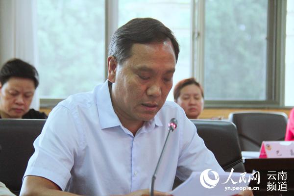 张家云介绍情况.人民网 程浩 摄