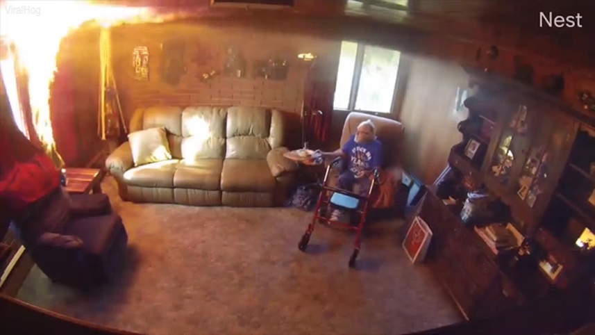 窗帘突然起火！88岁患阿尔兹海默症老人险些被火焰吞噬休闲区蓝鸢梦想 - Www.slyday.coM