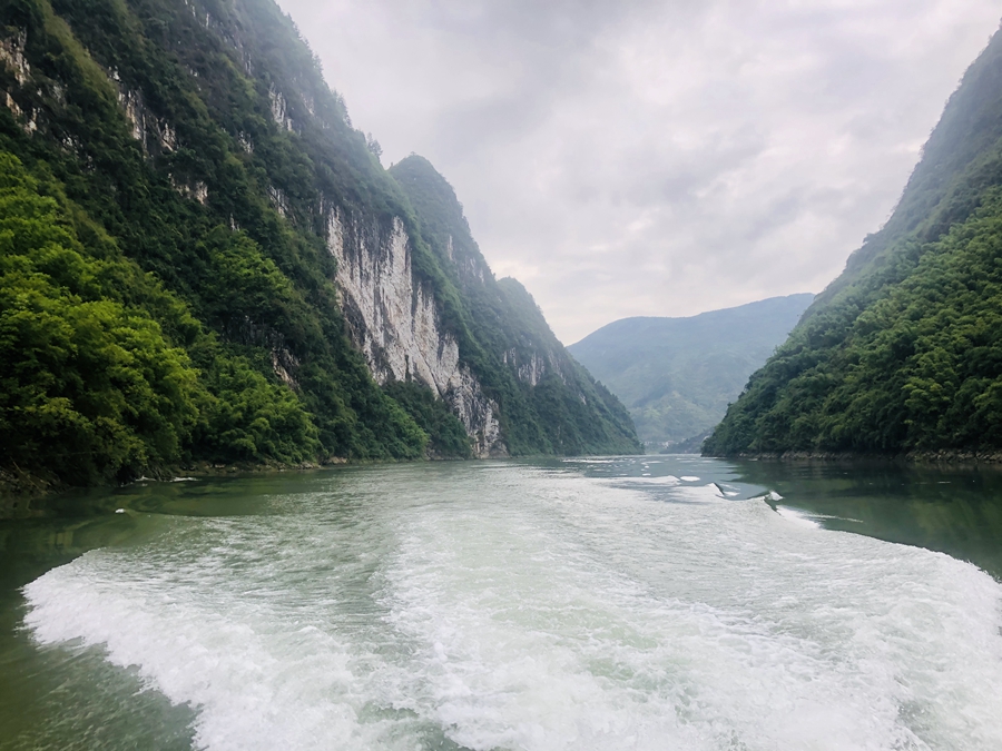 行走脱贫攻坚52县深山中的明珠贵州沿河乌江山峡雄奇秀美