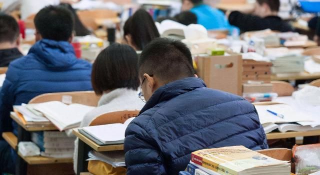 高一成绩班里倒数,高考全校第一考进北大,看他是怎么逆袭的?休闲区蓝鸢梦想 - Www.slyday.coM 高一成绩班里倒数,高考全校第一考进北大,看他是怎么逆袭的?休闲区蓝鸢梦想 - Www.slyday.coM