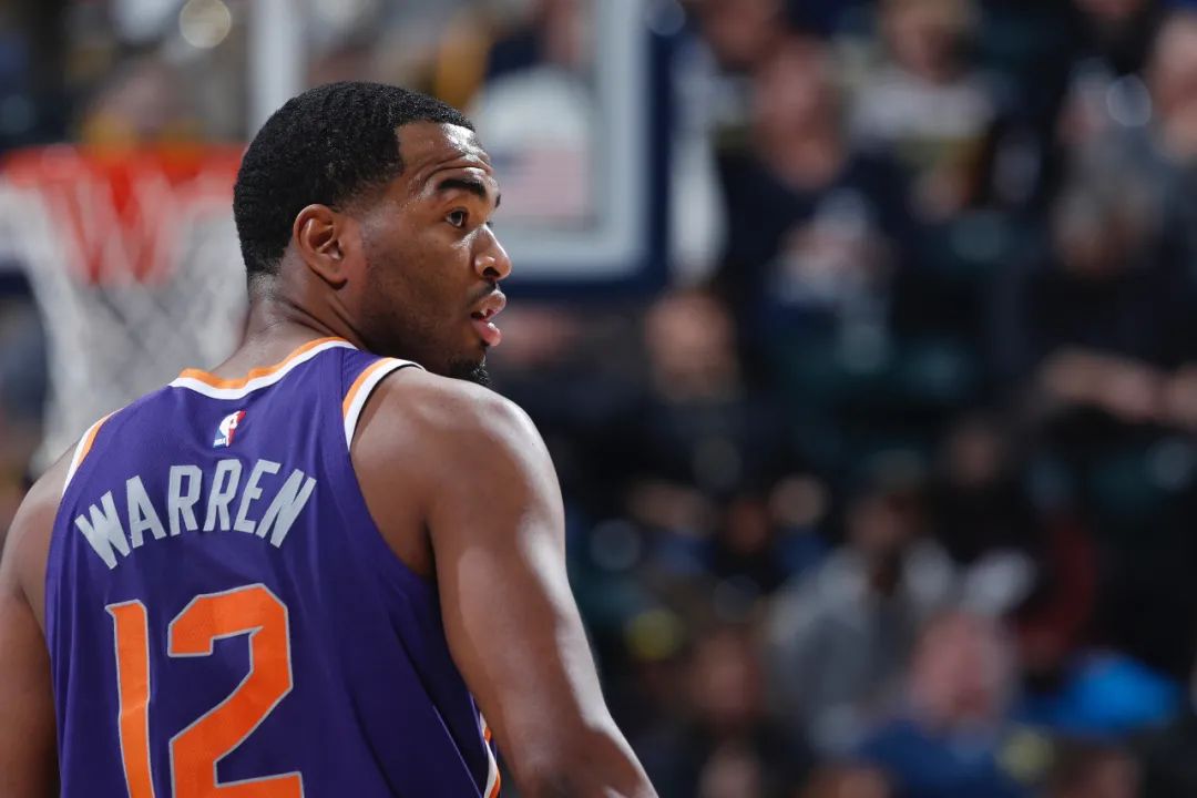 沃伦|步行者|萨博尼斯_新浪新闻