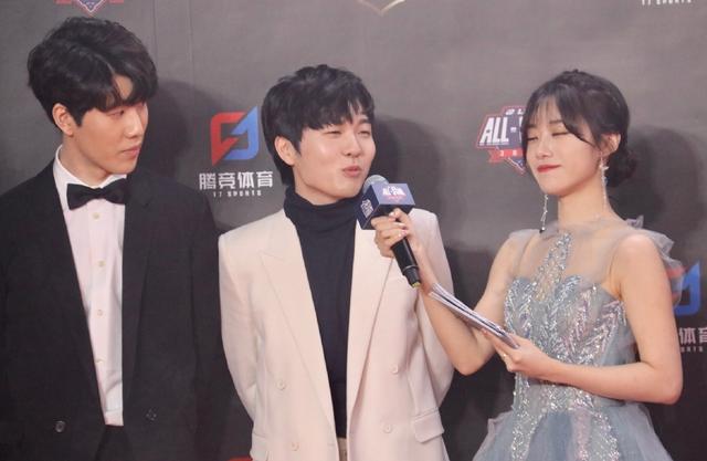 获奖后小钰放飞自我,首谈和rookie结婚日期!高兴忍不住笑出声