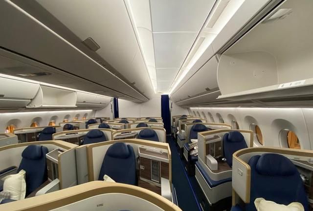 旗舰机型都有点小贵拔草南航a350墨镜侠你看能值回票价吗