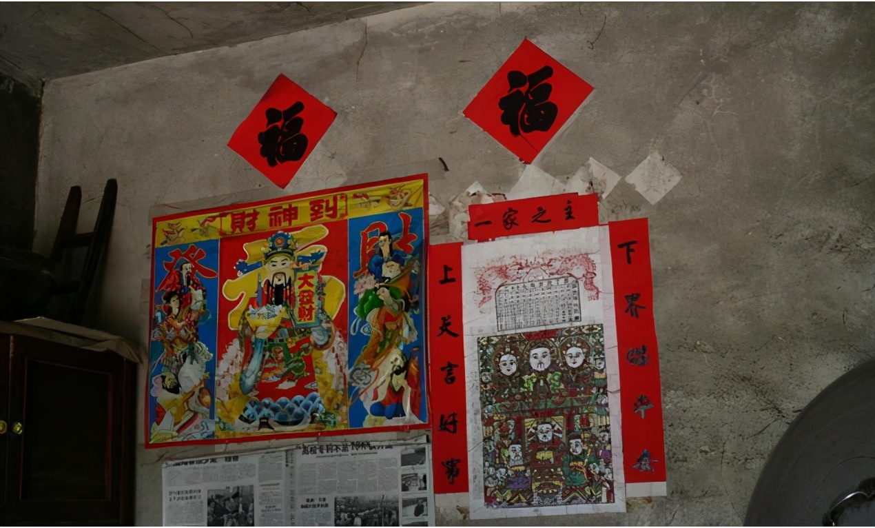 过去的农民便是根据灶马头来推测未来的年景