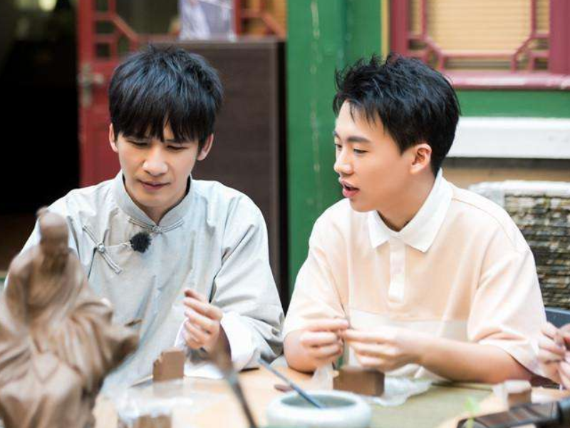 郭麒麟:张若昀嘲笑郭麒麟没文化?郭麒麟的表现太圈粉了