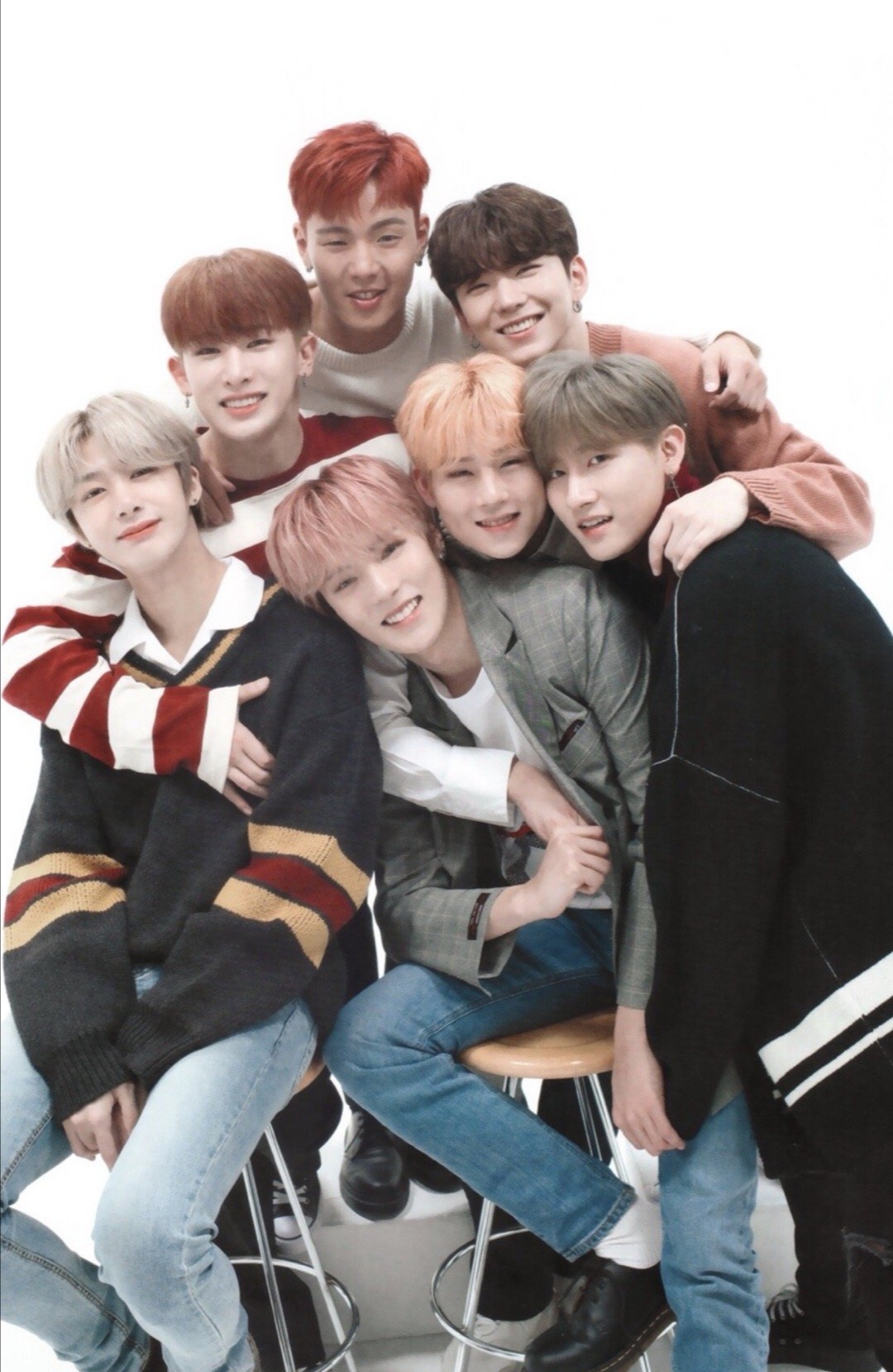 星船强行捧新男团,monsta x舞台被师弟插入,粉丝:别吸血了