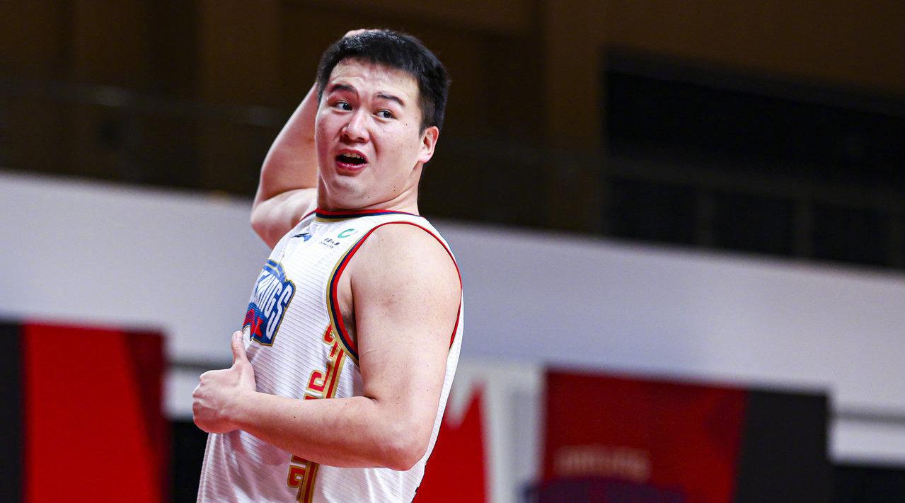 万圣伟本赛季个人集锦