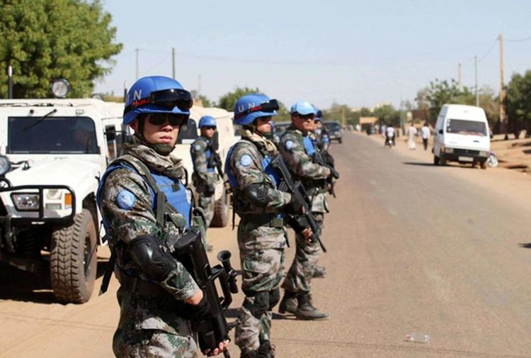 据叙利亚通讯社报道,维和部队前脚刚被袭击,俄罗斯多架战机立马出现在