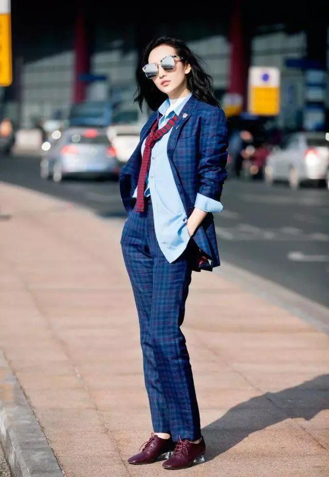 王鸥到底有多撩人看看她自创的鸥式坐姿美的一发不可收拾