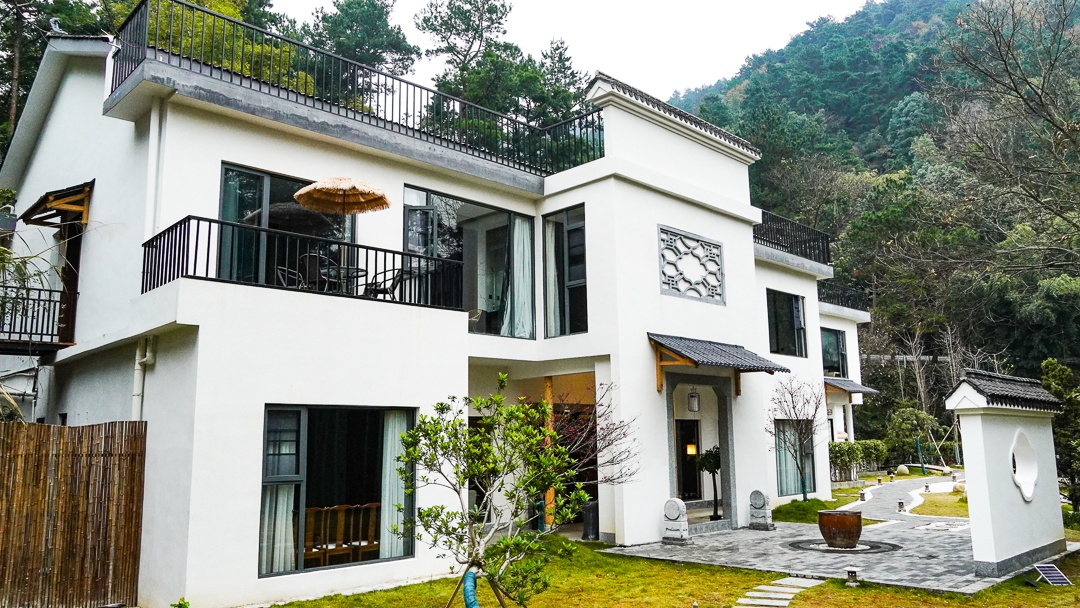 衡山脚下的民宿,坐落于丛林里的徽派建筑