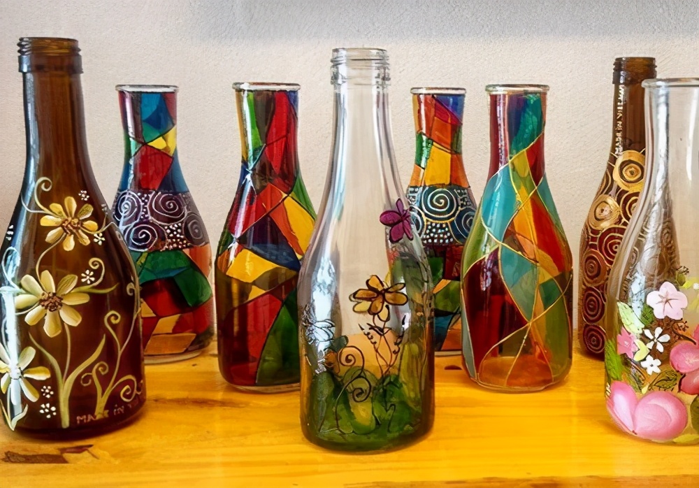 废旧的玻璃瓶留好了,改造一下有大用途!