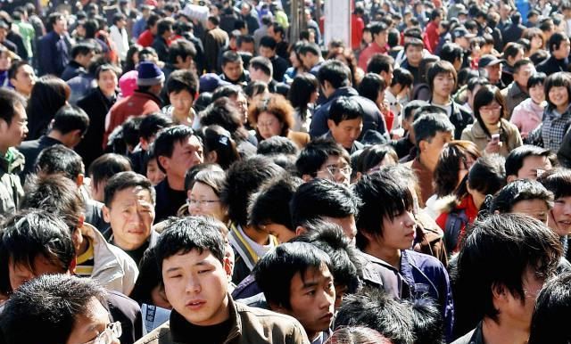 我国很拥挤的3座城市,一个人口超3000万,其它两个都上2000万