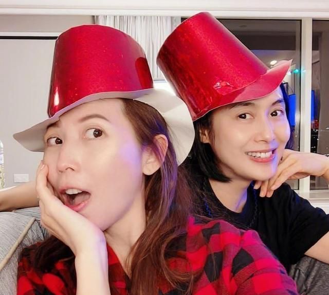 紫霞仙子同框铁扇公主,朱茵蔡少芬曝近照,脸上完全不见岁月痕迹